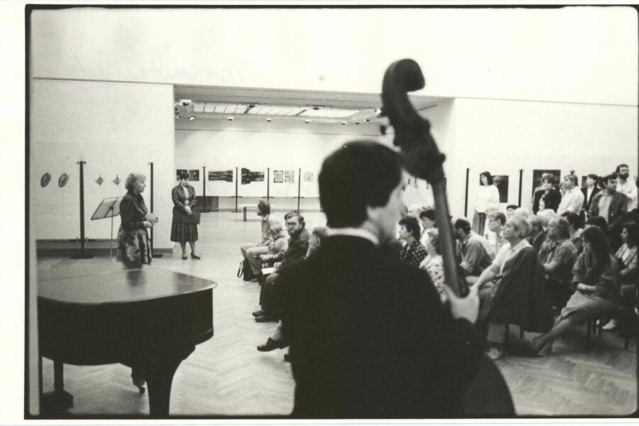 Zleva: Nina Dvořáková, Jiřina Hockeová